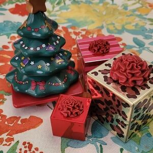 American Girl Christmas Tree with Gift Boxes - Green, Red, Gold